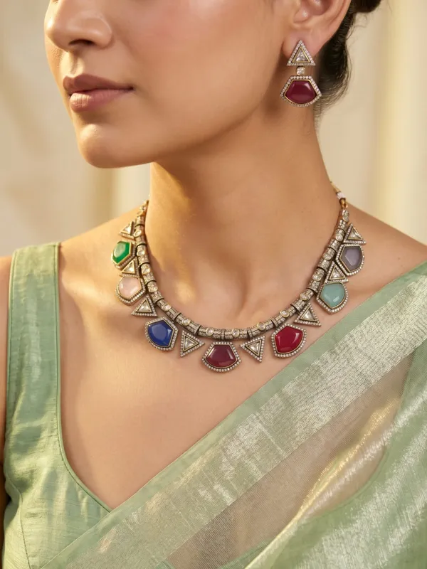 Vyapini_Antique_Navaratna_Necklace_Set