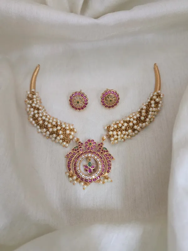 Padmini___Pearl_Cluster_Hasli_Necklace_Set