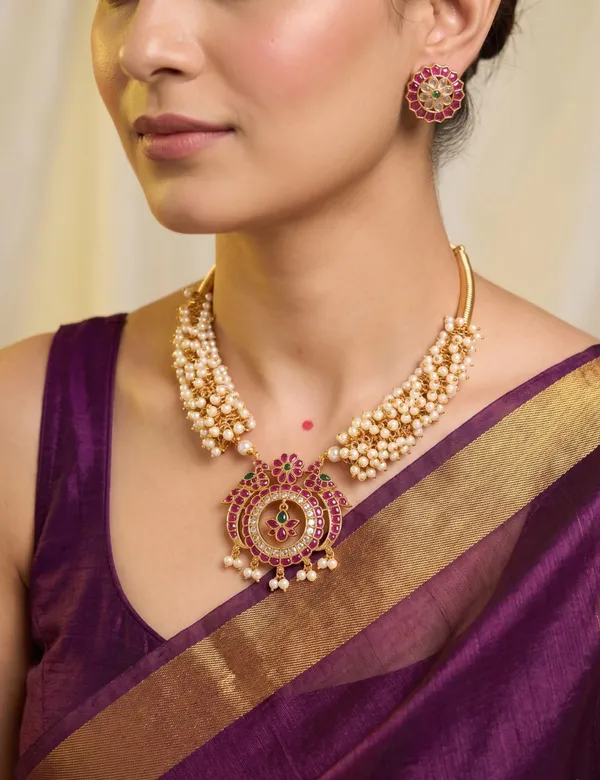 Padmini___Pearl_Cluster_Hasli_Necklace_Set