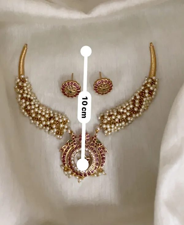 Padmini___Pearl_Cluster_Hasli_Necklace_Set
