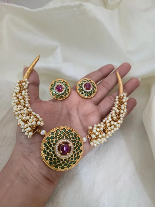 Green_Jadau_Round__Pearl_Cluster_Hasli__Set