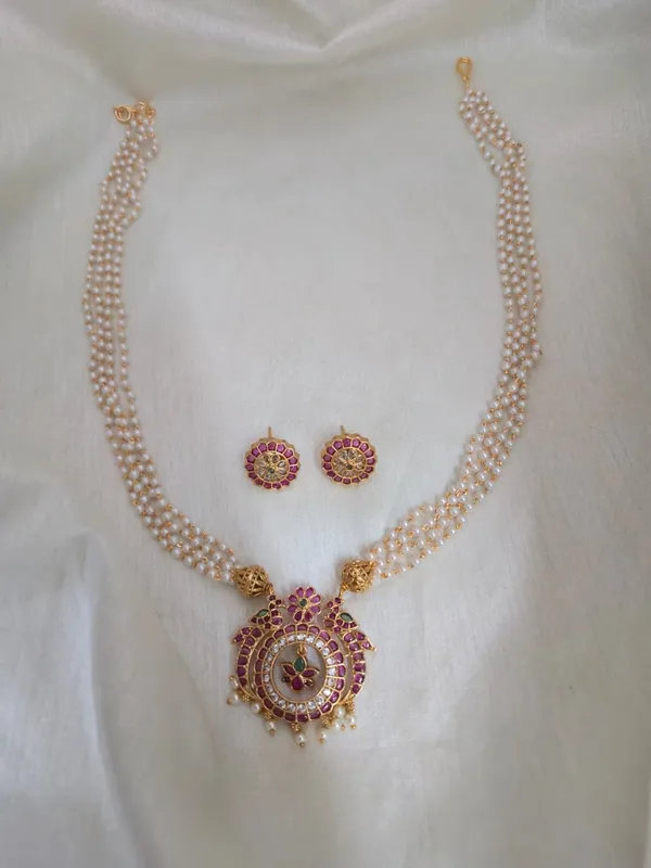 Lakshya_Lotus_Peacock__Pearl_Necklace_Set