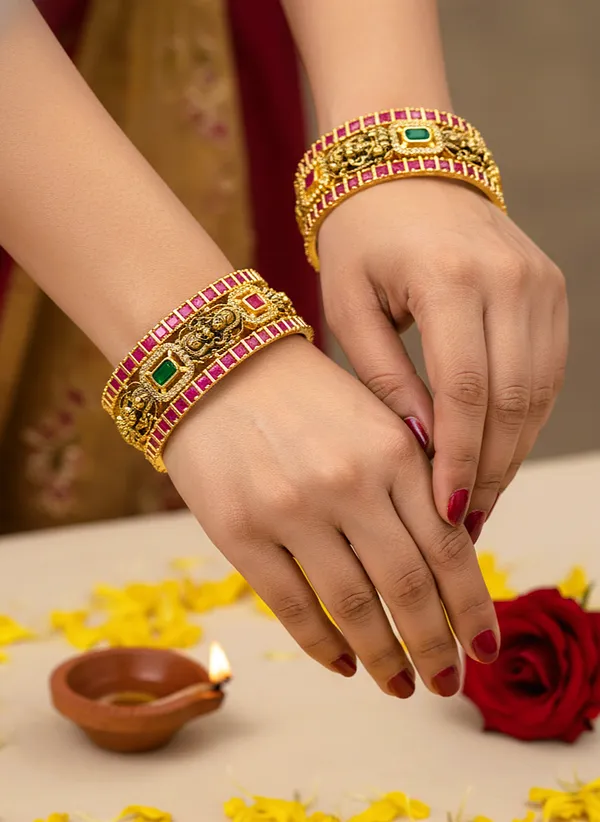 Diksha_Nakshi_Temple__Bangle_Set