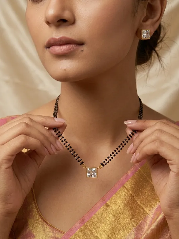 Elegant_Single_stone_Pendant_Mangalsutra_set