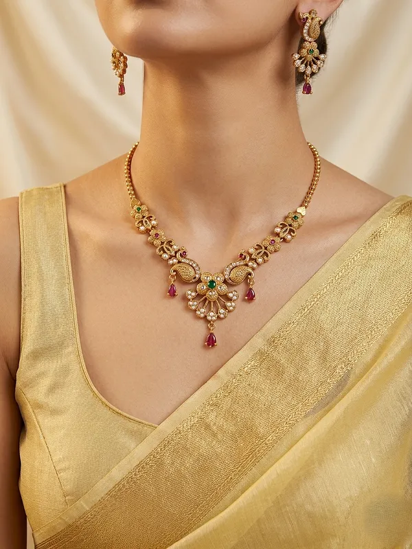 Floral_Bloom_Elegant_Necklace_Set