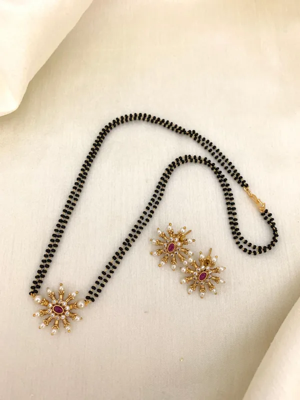 Simple_&_Elegant_Pendant_with_Mangalsutra_set