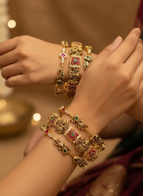 NOHA_ANTIQUE_LAKSHMI_BANGLE_SET