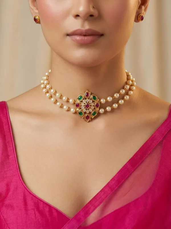 Traditional_Pendant_with_double_line_pearl_Choker