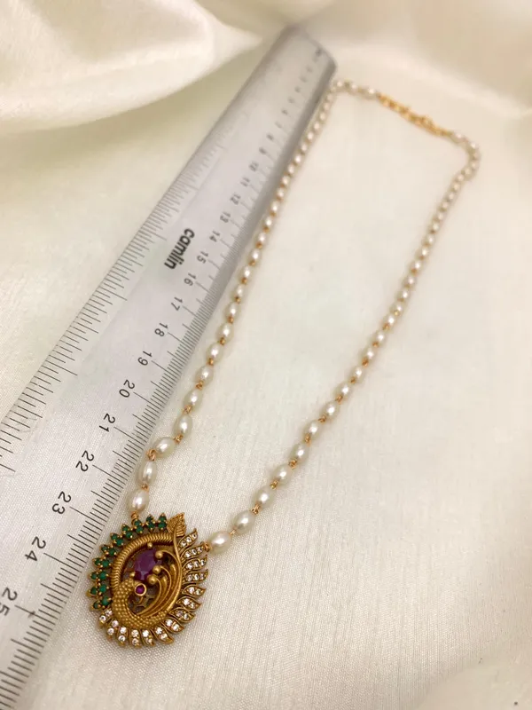 Peacock_design_Single_line_Pearl_Necklace