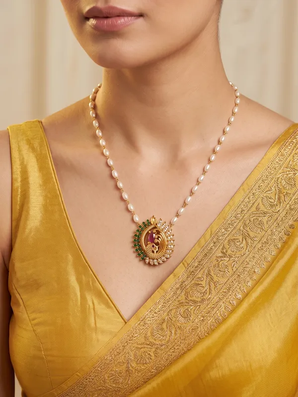 Peacock_design_Single_line_Pearl_Necklace