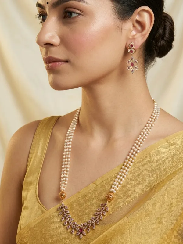 Ethnic_Ad_Matte_Leaf_Pendant_Pearl_Mala_set