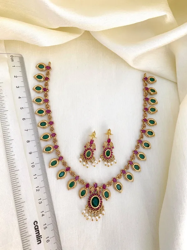 Ethnic_Palakka_Necklace_set