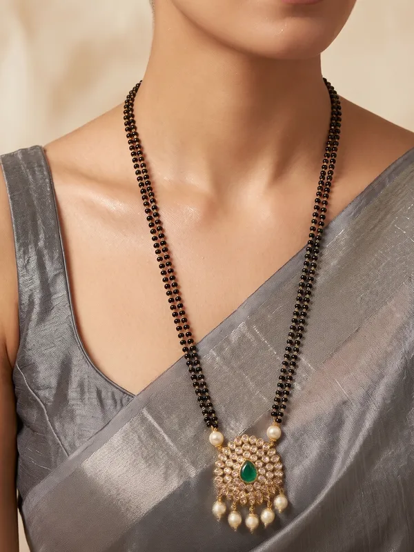 Elegant_Ad_matte__Mangalsutra_set