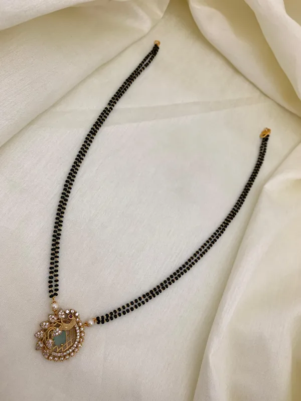 Casual_wear_Peacock_design_Mangalsutra