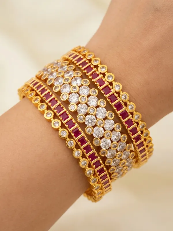 ABRIL_ANTIQUE_BANGLES