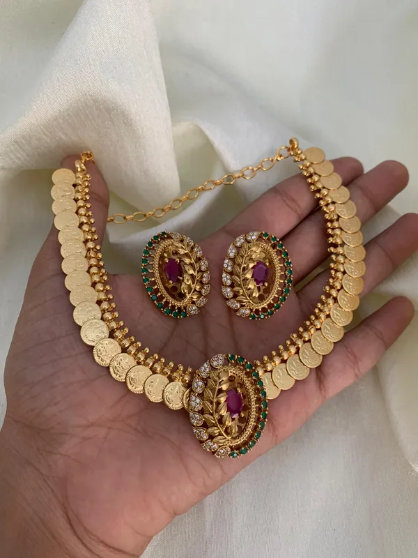 Floral_Design_Coin_Necklace_Set
