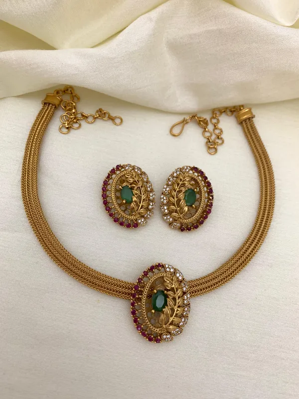Traditional_Leaf_design_Chain_style_Necklace_set