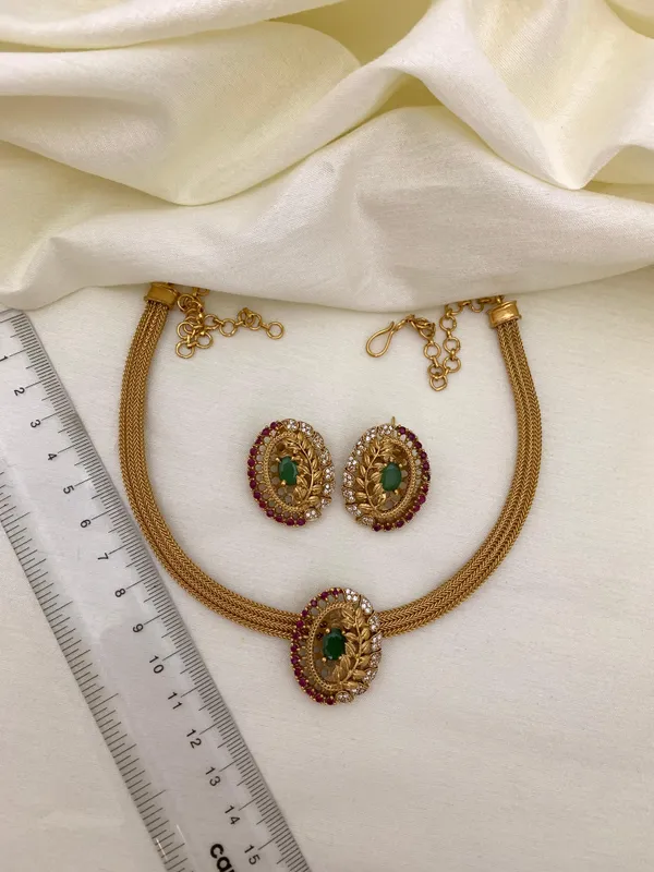 Traditional_Leaf_design_Chain_style_Necklace_set