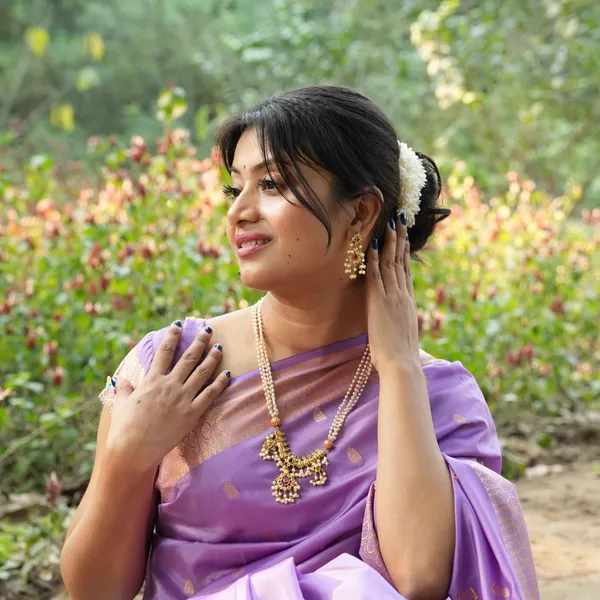 Elakshi_Guttapusalu_Antique_Pearl_set