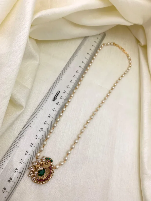 Peacock_Antique_Pearl_Chain_Pendant