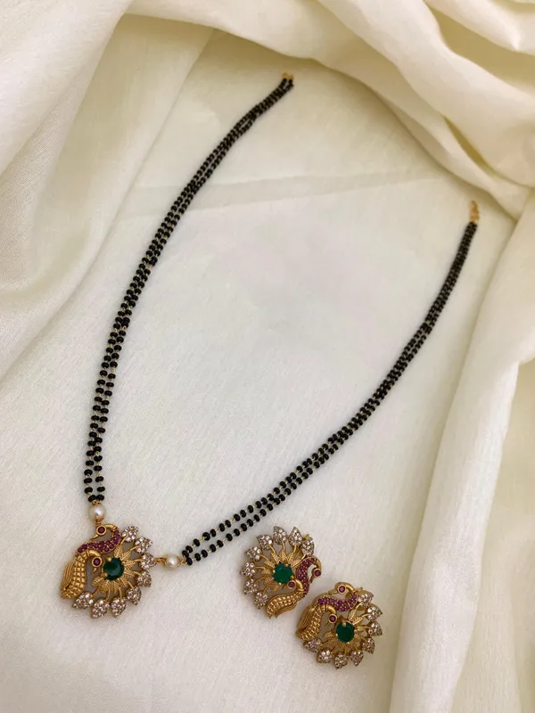 Illeana___Peacock_Mangalsutra_Set