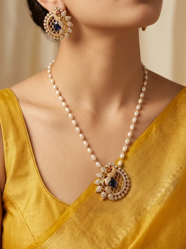 Ethnic_Pecock_Pendant_with_Pearl_Mala_set