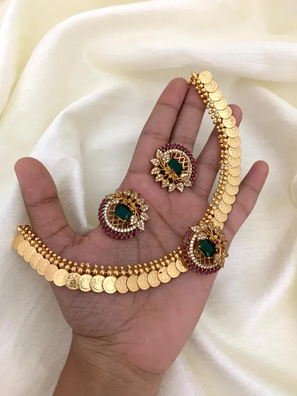 Floral_Design_Coin_Necklace_Set