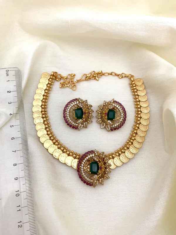 Floral_Design_Coin_Necklace_Set