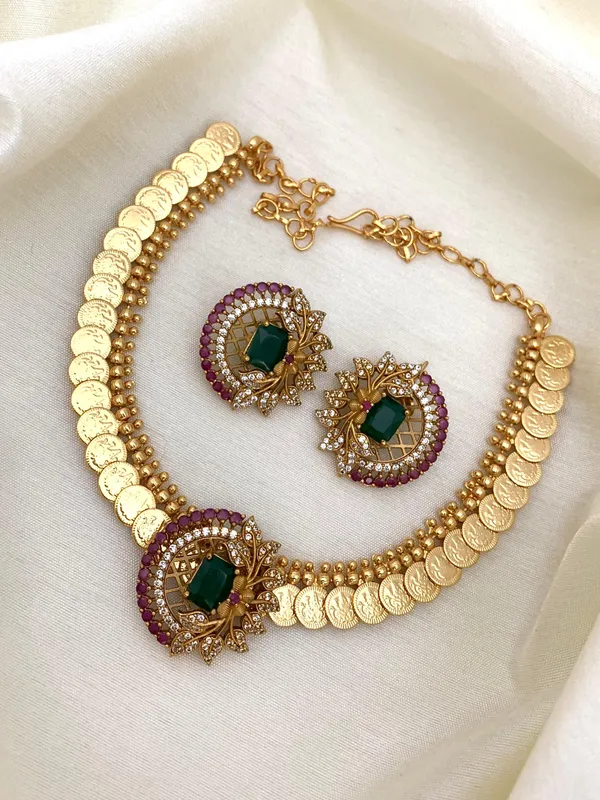 Floral_Design_Coin_Necklace_Set