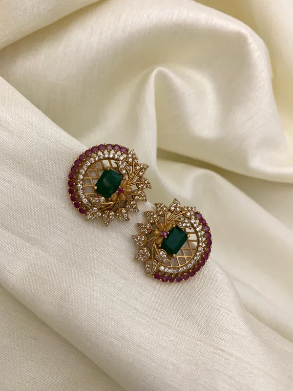 Floral_Antique_Stud_Earrings