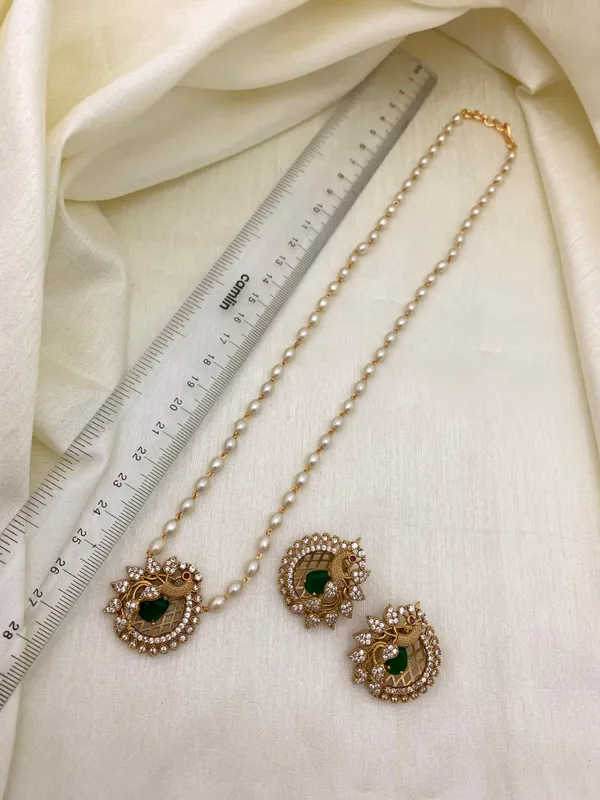 Ethnic_Pecock_Pendant_with_Pearl_Mala_set