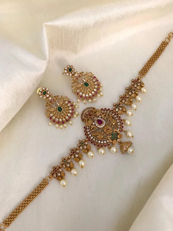 Exclusive_Peacock_design_high_neck_Chokerset