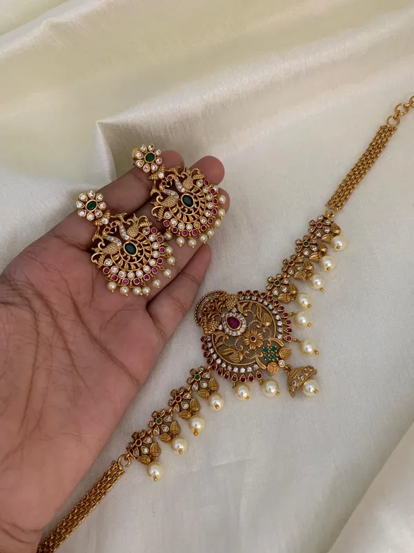 Exclusive_Peacock_design_high_neck_Chokerset