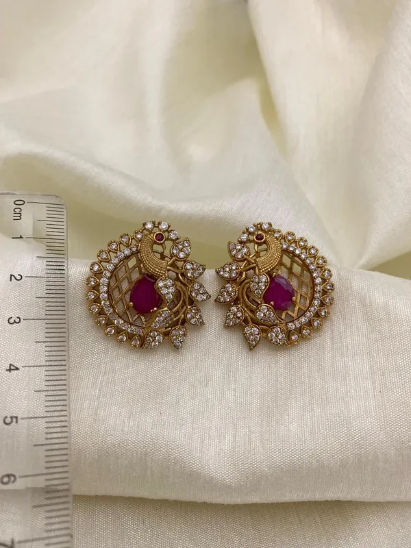 Latest_Peacock_designed_Ear_stud