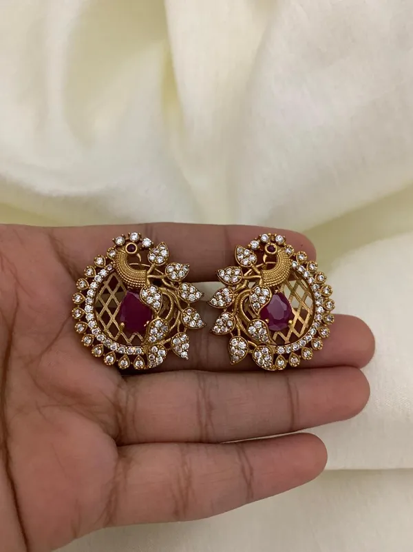 Latest_Peacock_designed_Ear_stud