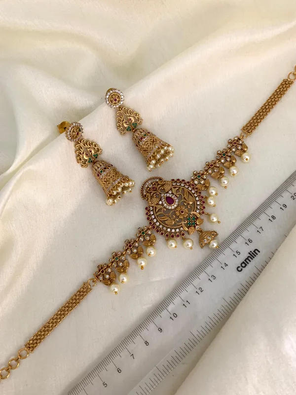Exclusive_Peacock_design_high_neck_Chokerset