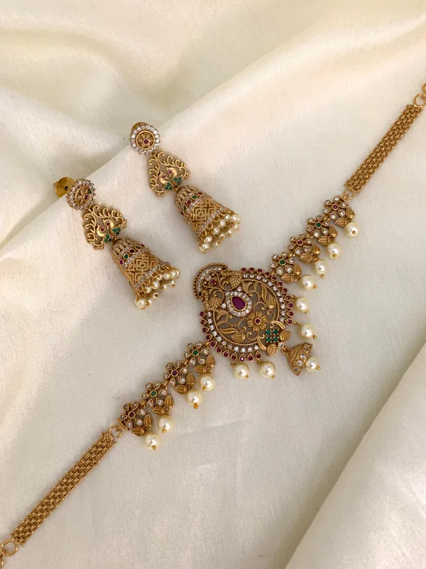 Exclusive_Peacock_design_high_neck_Chokerset