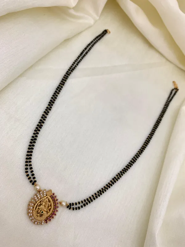 Ethnic_Radha_Krishna_Pendant_Mangalsutra