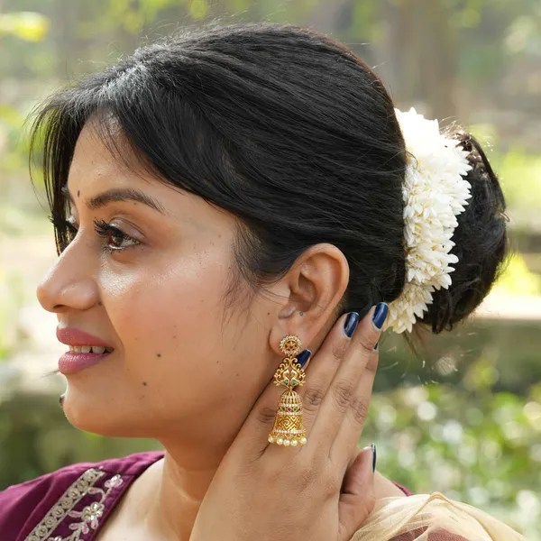 Antique_Gold_Plated_Floral_Peacock_Jhumki_Earrings