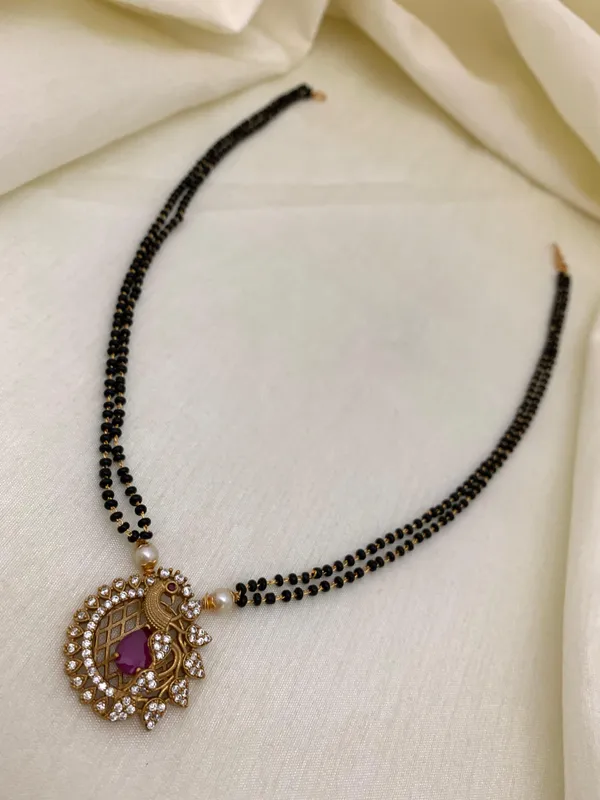Casual_wear_Peacock_design_Mangalsutra