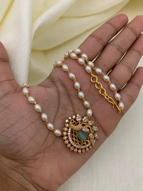 Latest_Peacock_design_Single_line_Pearl_Necklace