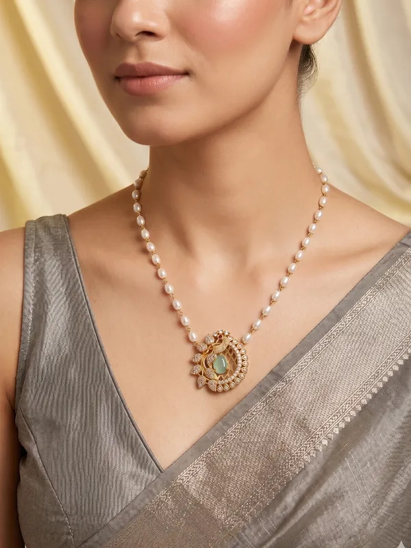 Latest_Peacock_design_Single_line_Pearl_Necklace