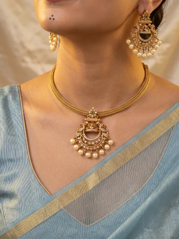 Latest_Matte_finish_Chain_style_Necklace_set