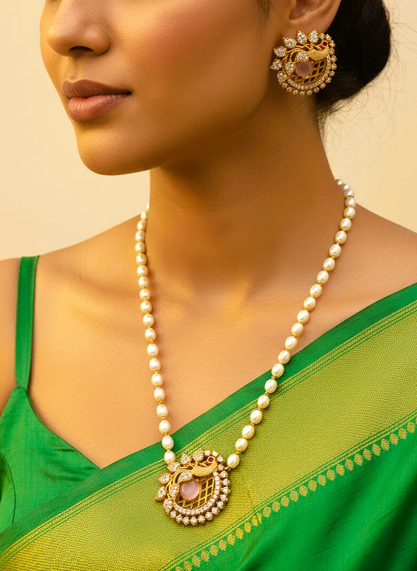 Ethnic_Pecock_Pendant_with_Pearl_Mala_set
