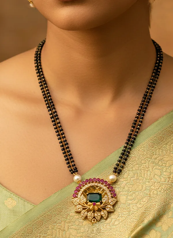 Traditional_Flower_designed_Pendant_Mangalsutra