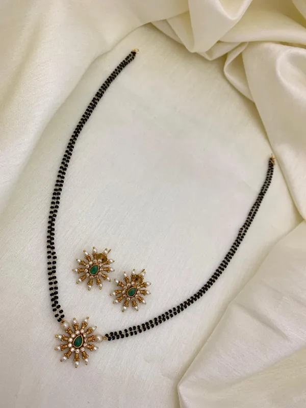 Simple_&_Elegant_Pendant_with_Mangalsutra_set