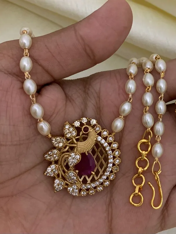 Latest_Peacock_design_Single_line_Pearl_Necklace