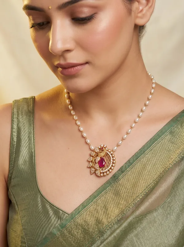 Latest_Peacock_design_Single_line_Pearl_Necklace