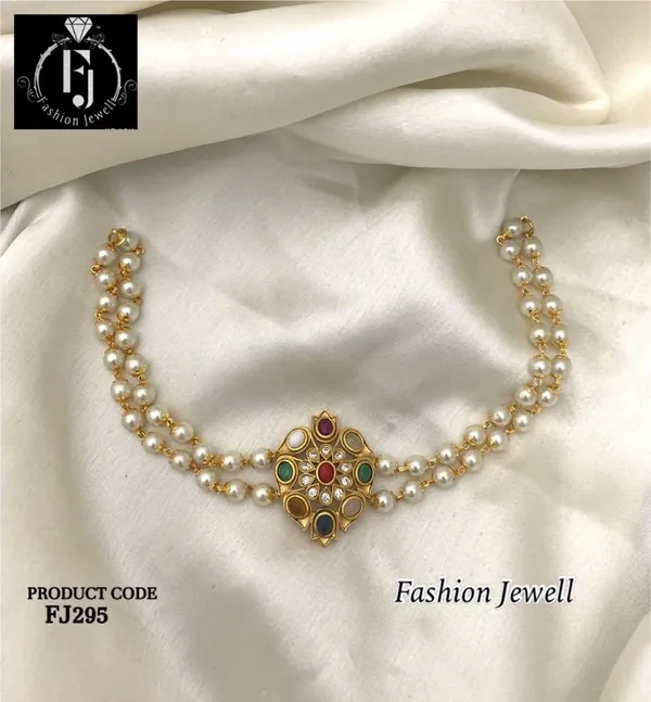 Elegant_matte_finish_navratan_Chokerset