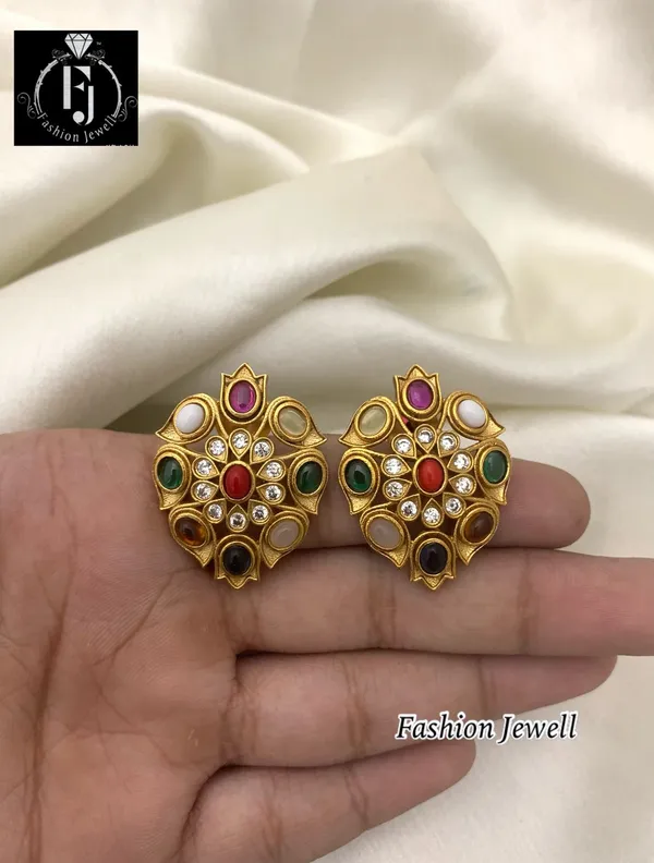 Ethnic_matte_finish_navratan_Mangalsutra_with_Earring